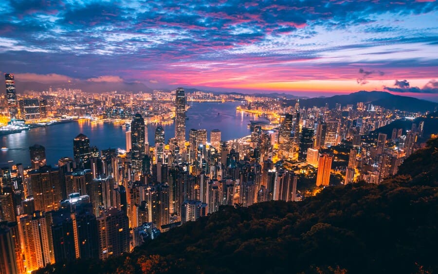 Hong Kong: visti e legalizzazioni